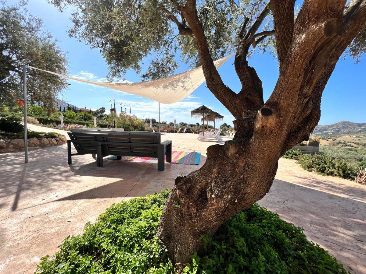 Finca Zayas Casa Rural & Guest Suites Periana Екстериор снимка